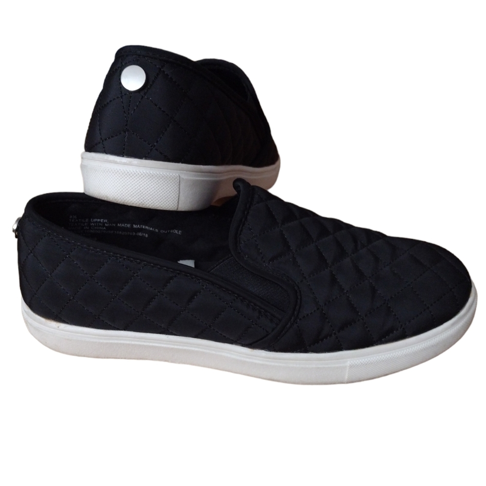 Women's Mossimo Supply Co. Quilted Slip-Ons